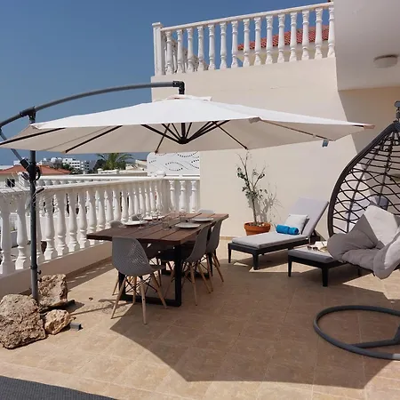 Nissi Retreat - Walk To Nissi Beach! Apartment